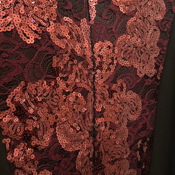 NWT, Gorgeous Guess sequin long sleeve dress, size 16 - Picture 7 of 8